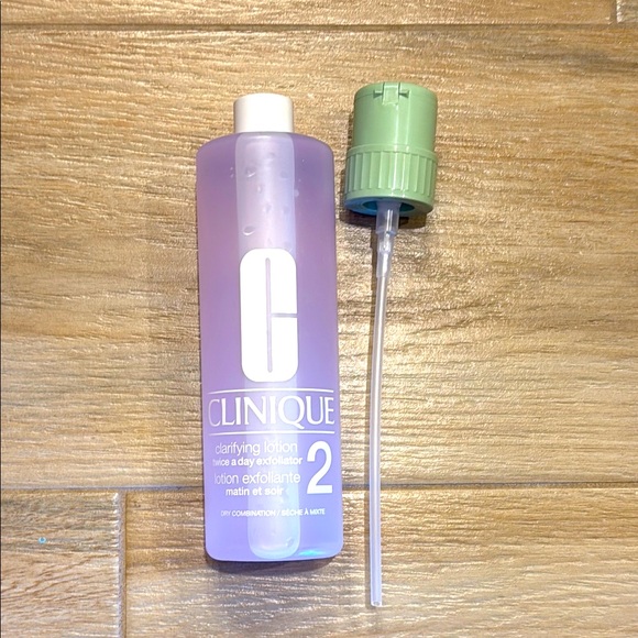 New Clinique clarifying lotion with pump - Picture 2 of 6